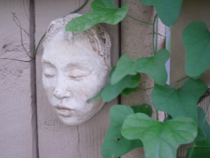 01-African Woman, plaster, 2001